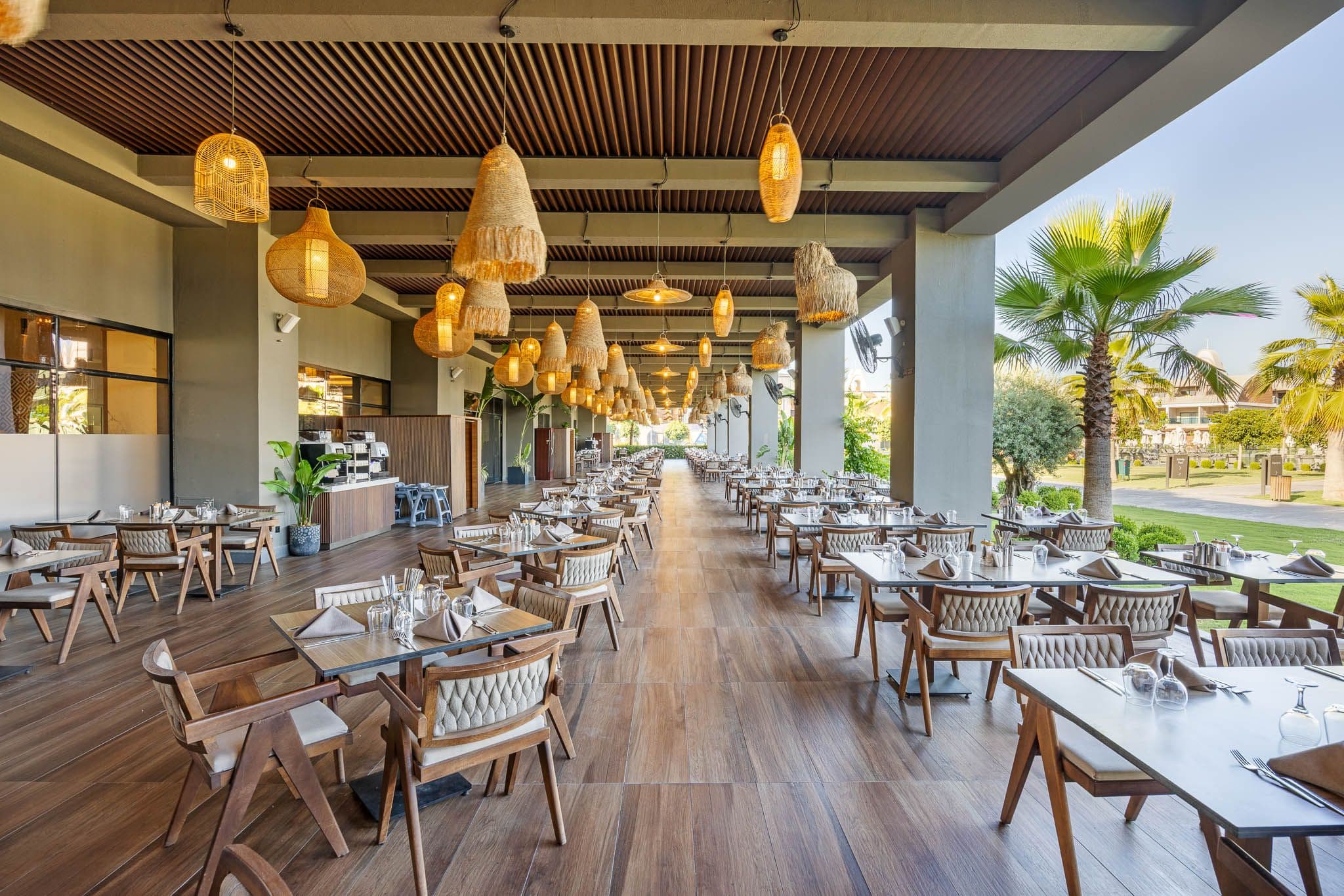 Jacaranda Luxury Hotel Restaurant