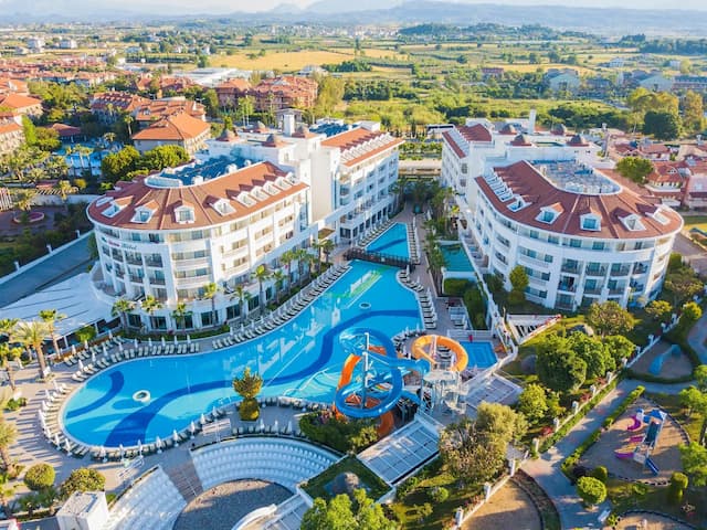 Alba Queen Hotel