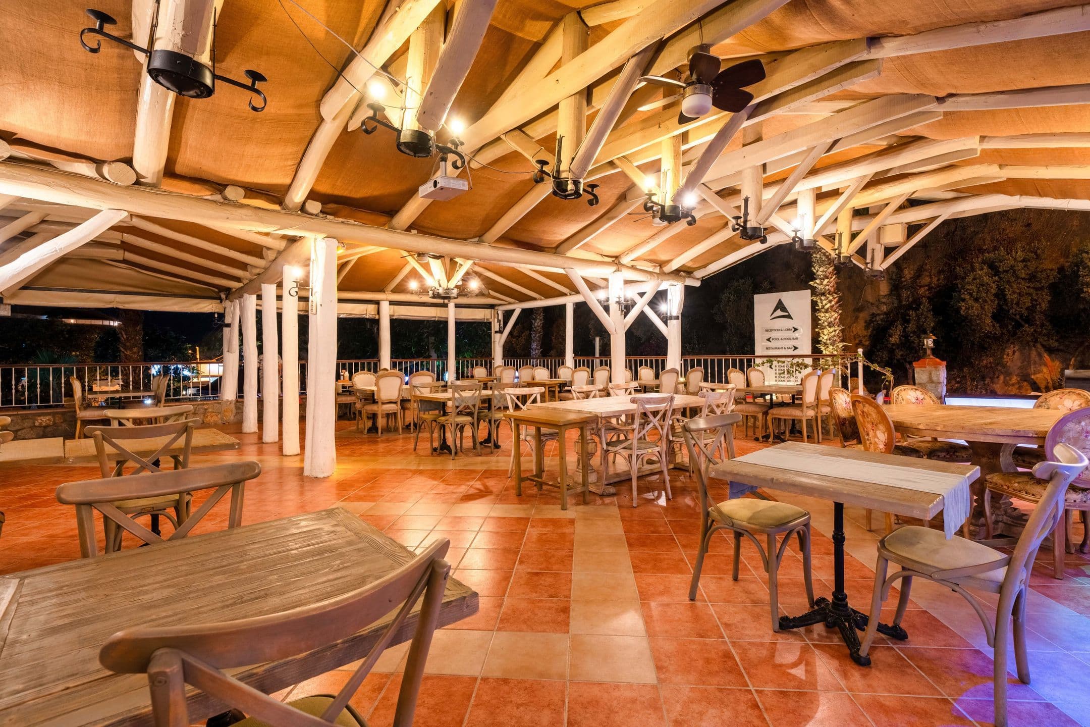 Ata Lagoon Beach Hotel Restaurant