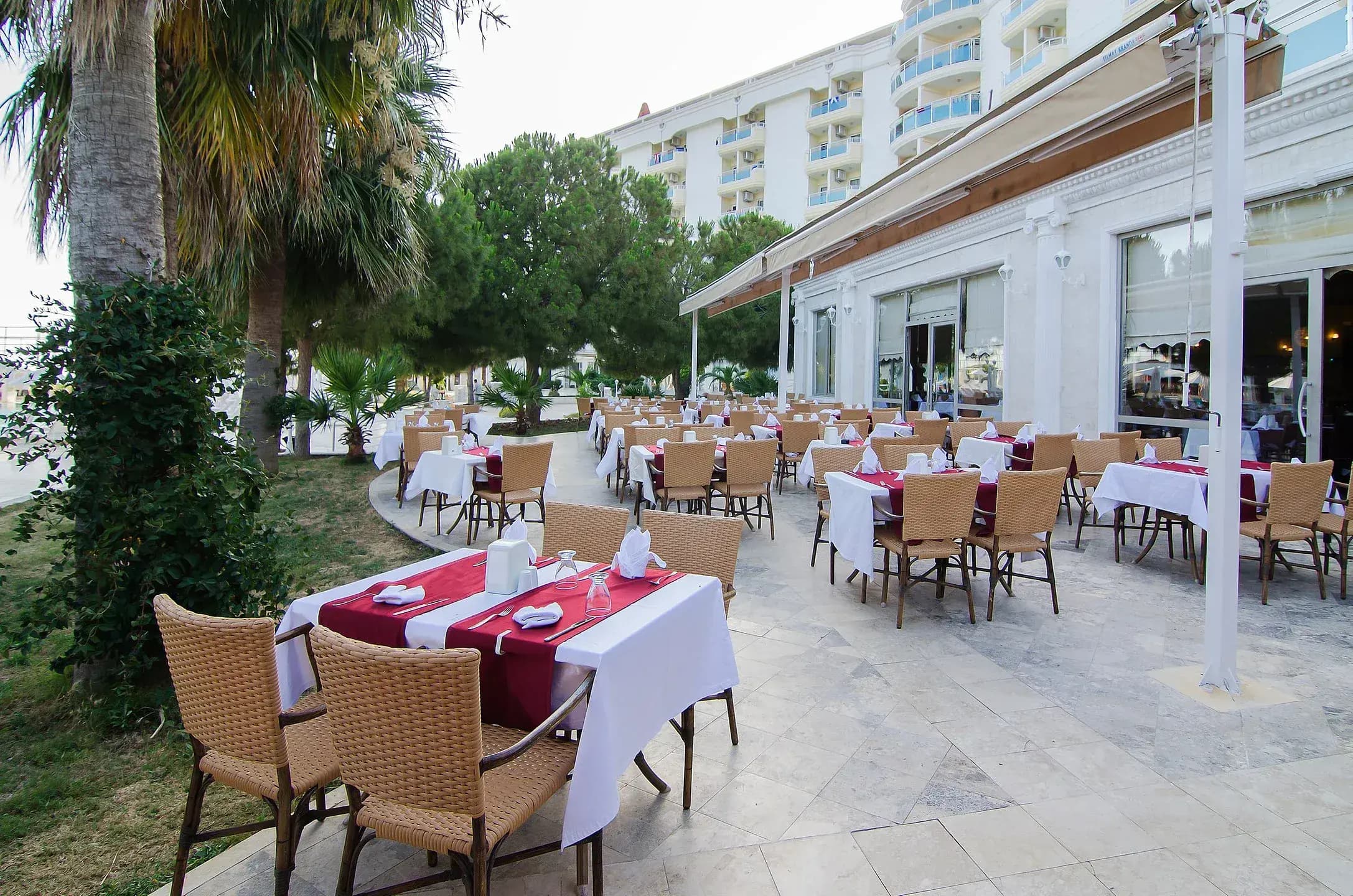 Garden Of Sun Hotel Restaurant