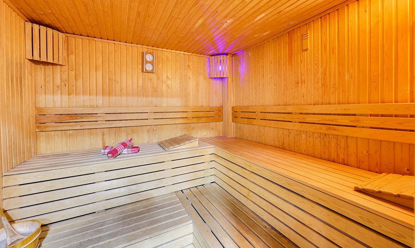 Royal Beach Club Hotel Spa & Wellness