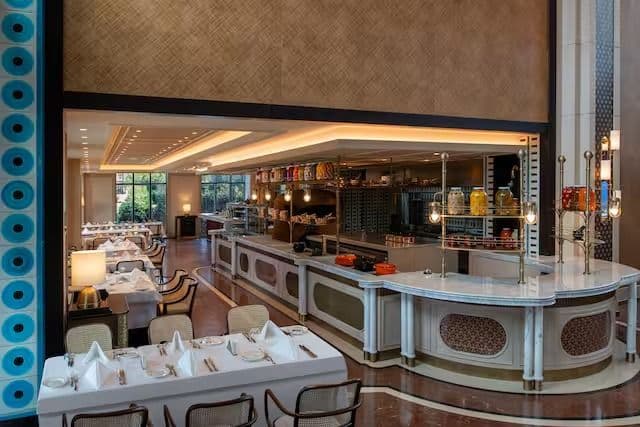 Altunizade Suites Istanbul, Curio Collection by Hilton Restaurant