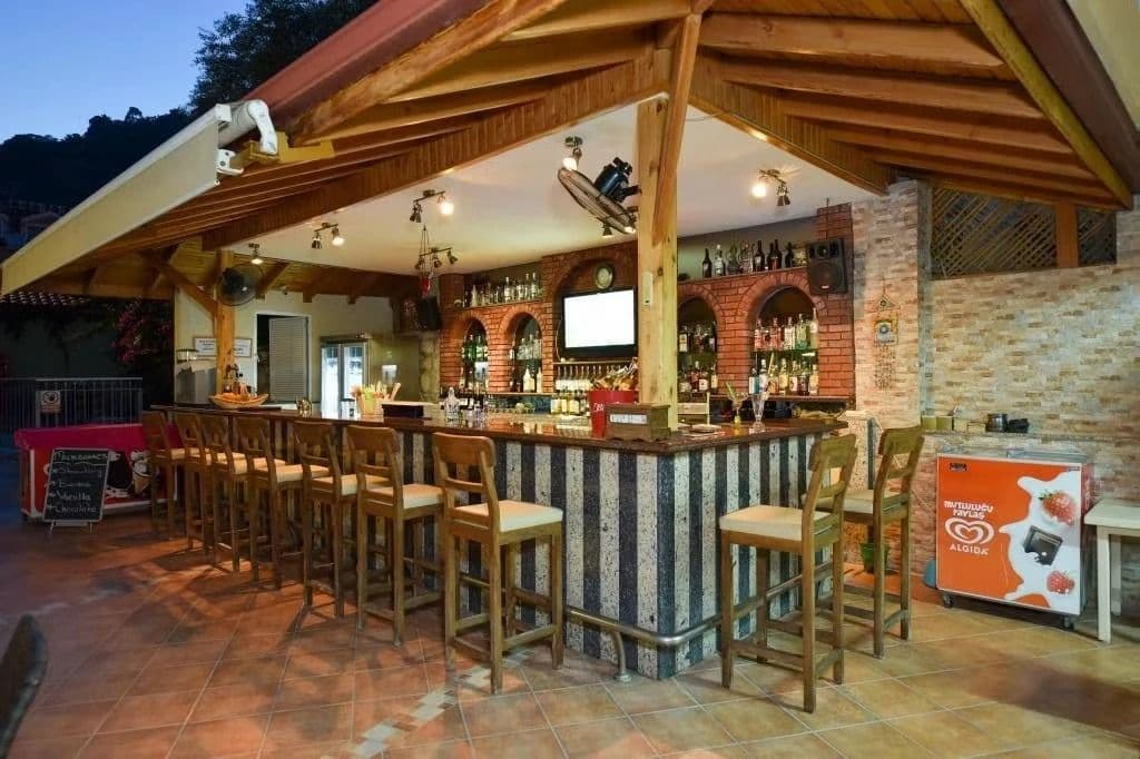 Belcehan Delux Hotel Restaurant