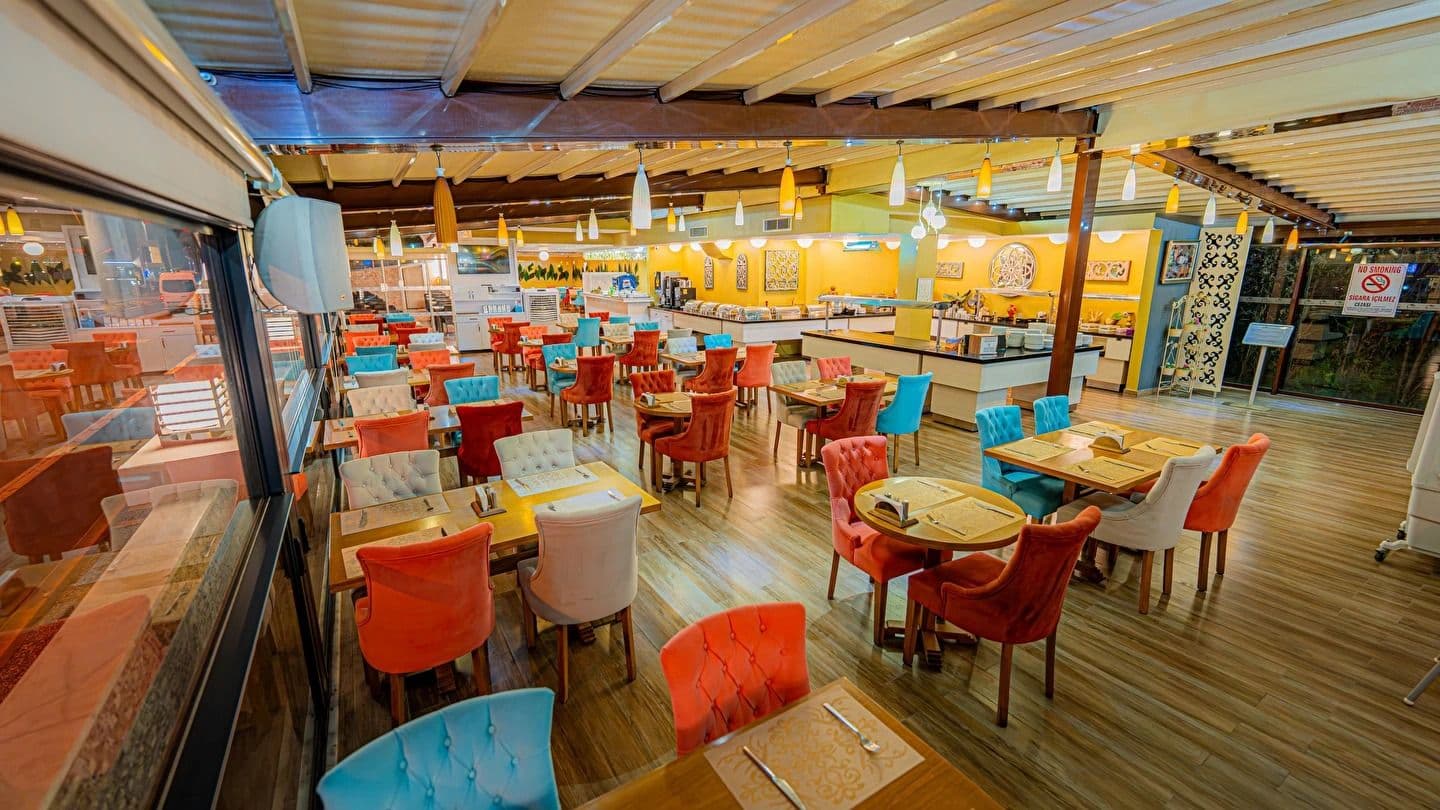 Banu Hotel Luxury Restaurant