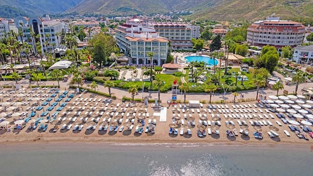Martı La Perla Hotel (+16)