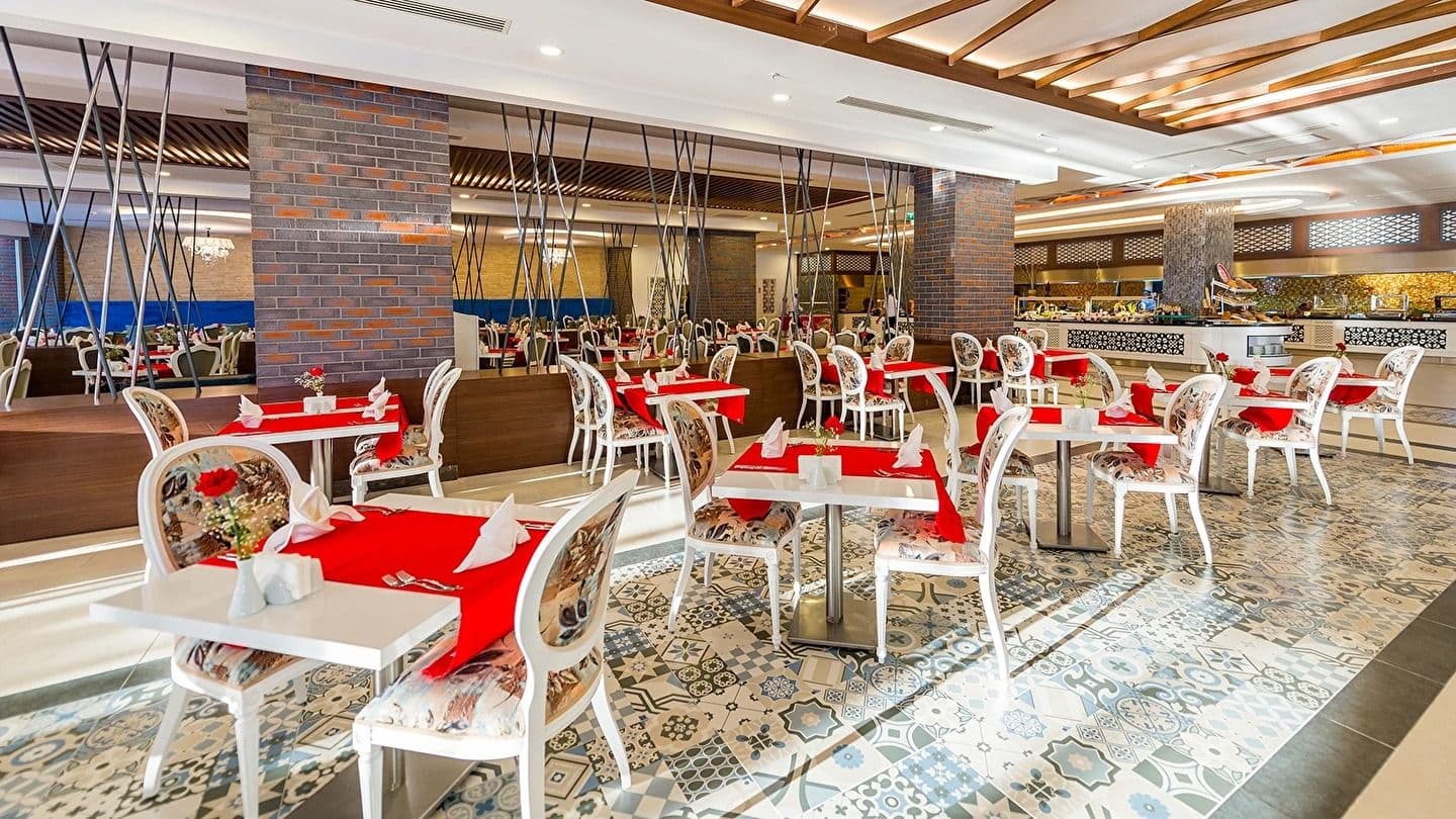 Dream World Hill Restaurant