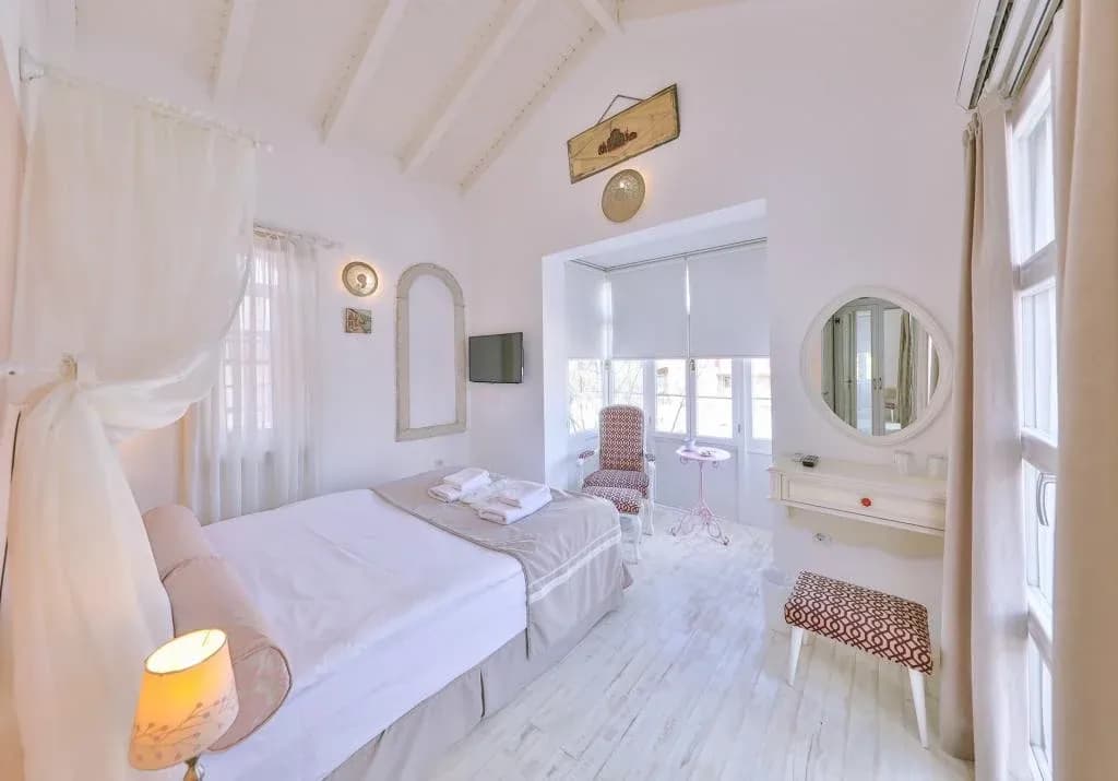 Alaçatı Cumbalı Konak Otel +12 Odalar