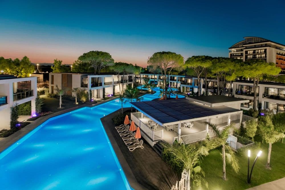 Trendy Lara Tüm Fotoğraflar