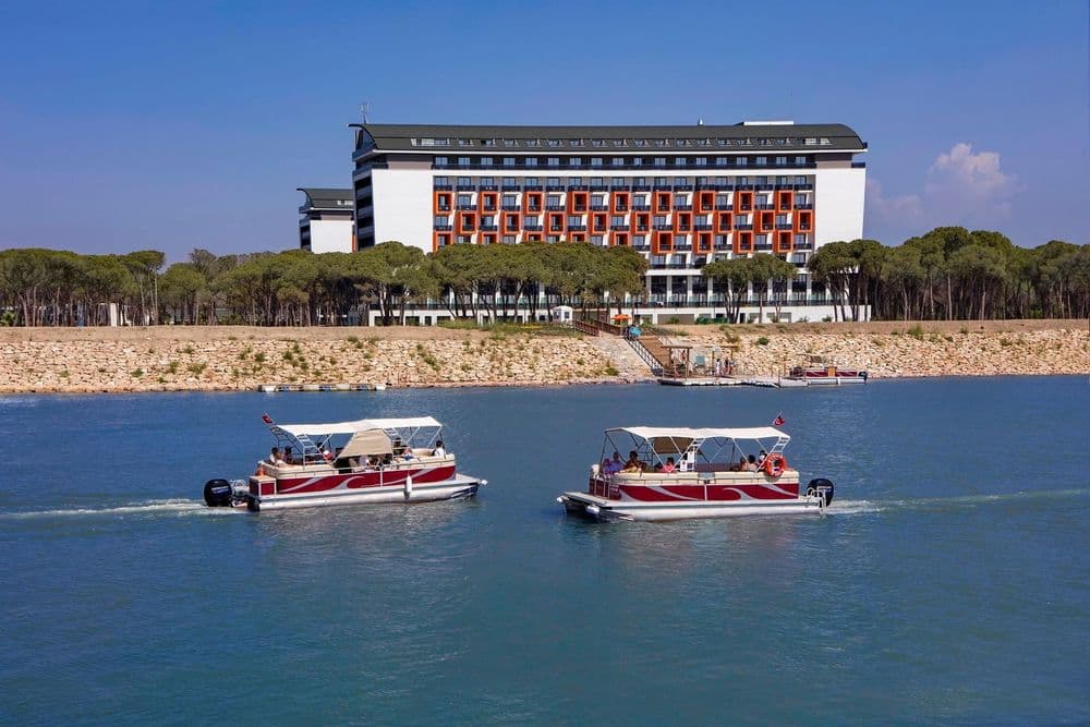 Trendy Lara Tüm Fotoğraflar