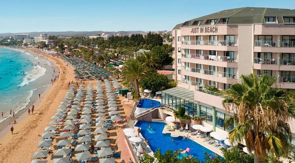 Aska Just In Beach Tüm Fotoğraflar