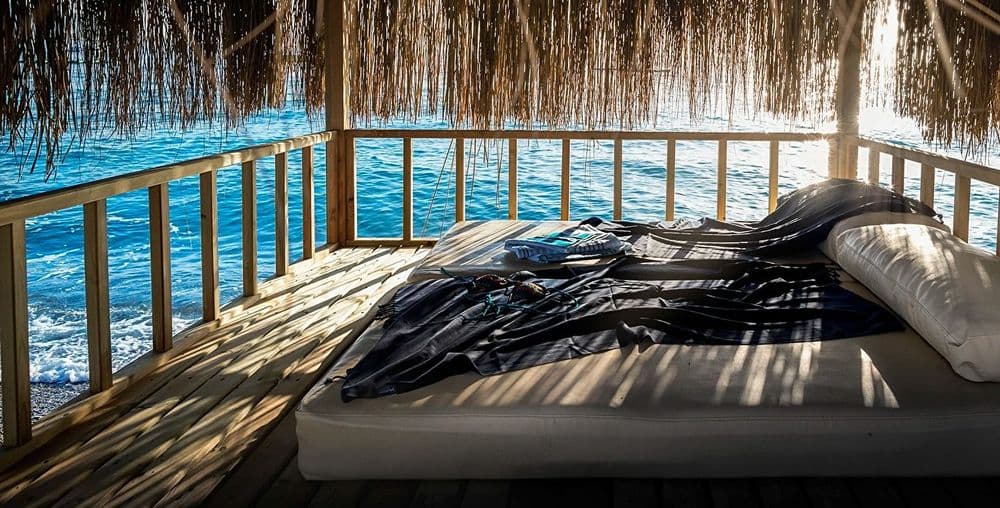 Robinson Çamyuva (+18) Tüm Fotoğraflar