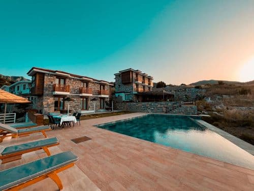 Alice Tatil Evi