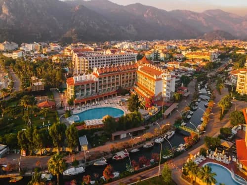 Martı La Perla Hotel (+16)